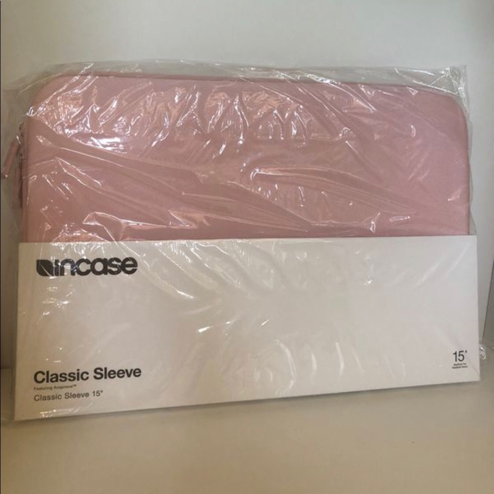 Pink 15” laptop sleeve